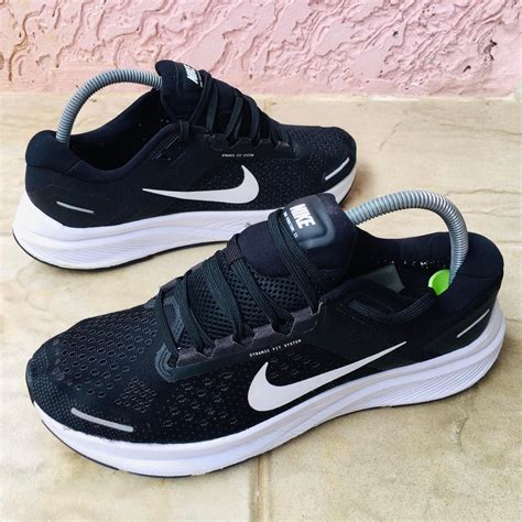 nike air zoom structure 26